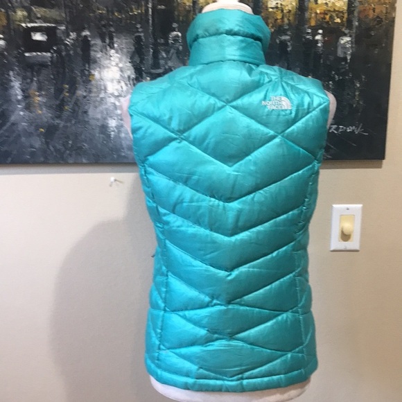 The North Face Teal 550 Quilted Goose Down Vest with Zipper Front & Pockets-XS - Picture 3 of 12